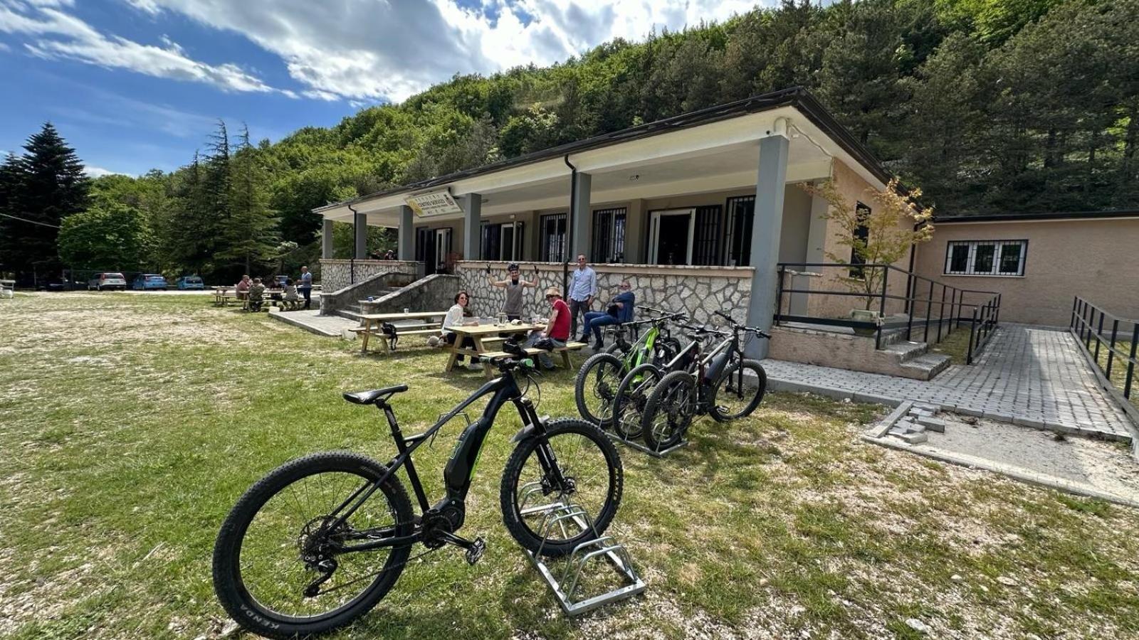 Orsa Maggiore Rifugio Campoli Appennino Εξωτερικό φωτογραφία